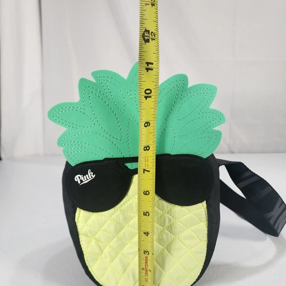 Victorias Secret PINK Pineapple Cooler Bag Insulated Vinyl Lining Black Yellow